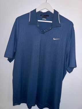 Nike Men’s Slate Blue Short-Sleeve Polo golf shirt with Reflective Swoosh XL